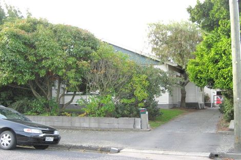 Photo of property in 7 Bond Street, Waltham, Christchurch, 8023