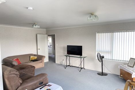 Photo of property in 8b Garden Terrace, Pukekohe, 2120