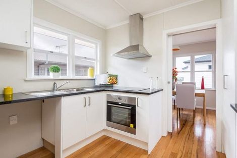 Photo of property in 215 Sunnynook Road, Wairau Valley, Auckland, 0627