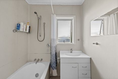 Photo of property in 67 Oldham Avenue, Onekawa, Napier, 4110