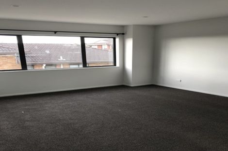 Photo of property in 1 Sophie Lane, Henderson, Auckland, 0612