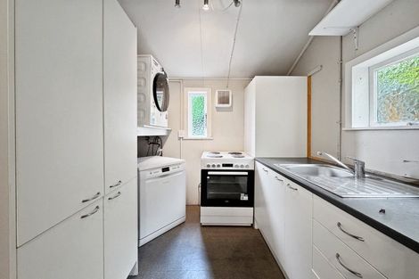 Photo of property in 20c Glenmore Street, Thorndon, Wellington, 6011