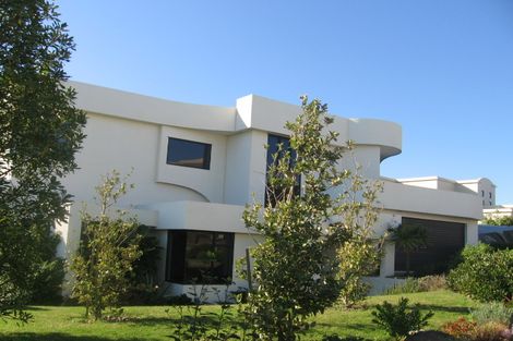 Photo of property in 5 Bowsprit Way, Whitby, Porirua, 5024