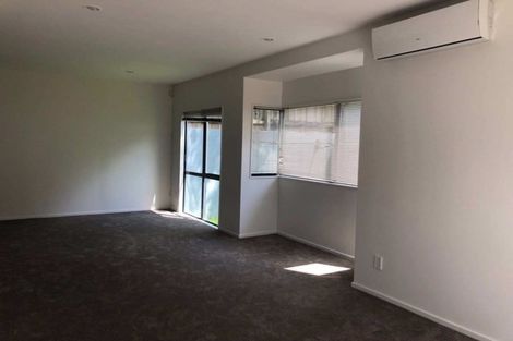 Photo of property in 3 Sun Place, Henderson, Auckland, 0612
