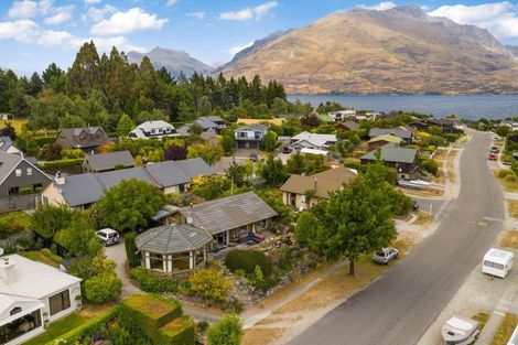 Photo of property in 25 Oregon Drive, Kelvin Heights, Queenstown, 9300