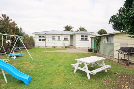 Photo of property in 21 Cargill Street, Levin, 5510