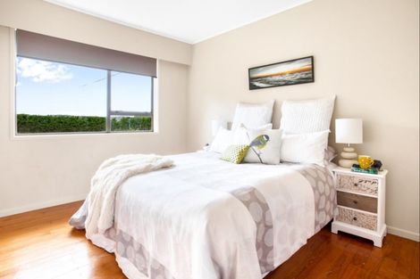 Photo of property in 1218 State Highway 16, Waimauku, 0883