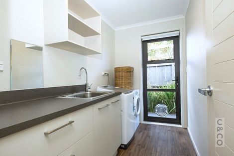 Photo of property in 10 Pohutukawa Parade, Riverhead, 0820