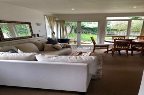 Photo of property in 2/41 Selwyn Crescent, Forrest Hill, Auckland, 0620