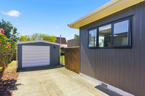 Photo of property in 13 Bahama Crescent, Paraparaumu Beach, Paraparaumu, 5032