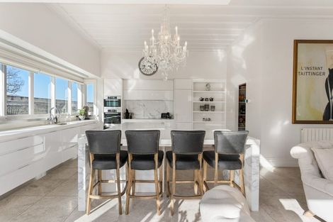 Photo of property in 290 Jervois Road, Herne Bay, Auckland, 1011