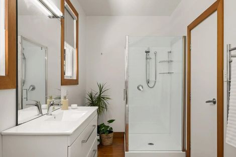 Photo of property in 60 Douglas Street, Okitu, Gisborne, 4010