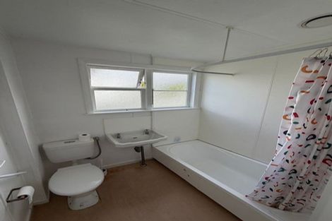 Photo of property in 66 Banks Street, Marfell, New Plymouth, 4310