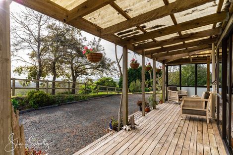 Photo of property in 800 Bickerstaffe Road, Maungaturoto, 0587