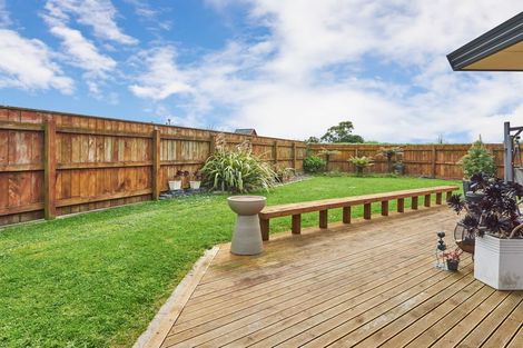 Photo of property in 14 Brookside Close, Highbury, Palmerston North, 4412