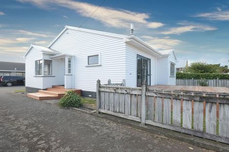 Photo of property in 125 Brooklands Road, Brooklands, New Plymouth, 4310