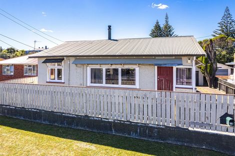 Photo of property in 78 Matai Street, Castlecliff, Whanganui, 4501