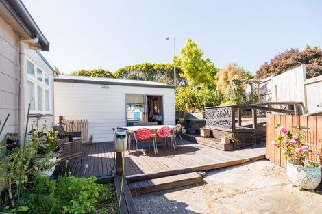 Photo of property in 25 Dahlstrom Grove, Kelvin Grove, Palmerston North, 4414