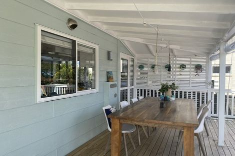 Photo of property in 4 Kakariki Road, Ngunguru, Whangarei, 0173