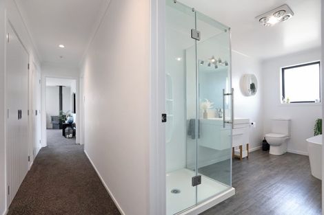 Photo of property in 13 George Street, Bulls, 4818