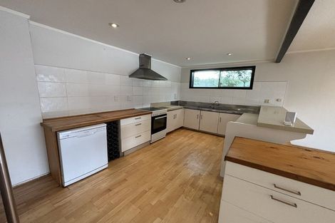 Photo of property in 53 Hawker Street, Mount Victoria, Wellington, 6011