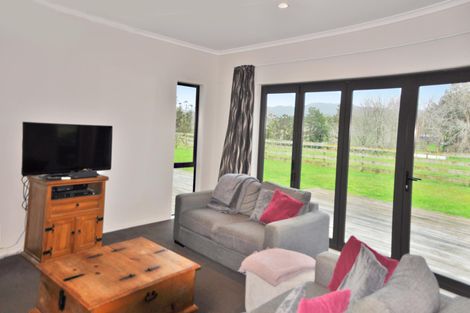 Photo of property in 177 Sandspit Road, Shelly Park, Auckland, 2014