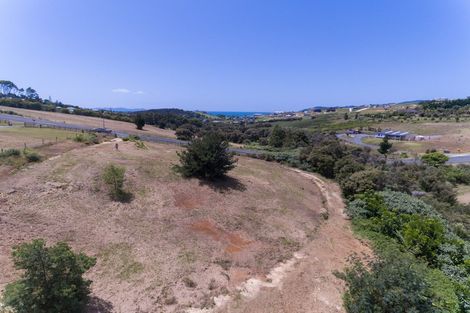 Photo of property in 14 Pekama Drive, Cable Bay, 0420