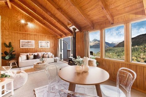 Photo of property in 32b Mackinnon Terrace, Sunshine Bay, Queenstown, 9300