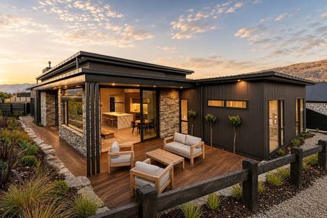 Photo of property in 9 Kamana Rise, Wanaka, 9382