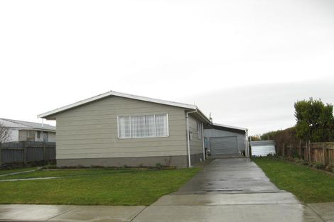 Photo of property in 8 Crowther Crescent, Heidelberg, Invercargill, 9812