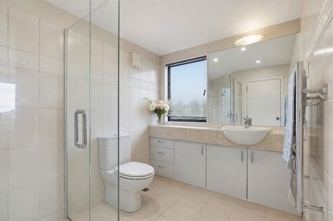 Photo of property in 164 Kahu Road, Paremata, Porirua, 5024