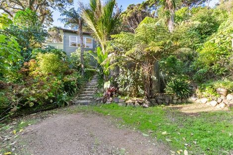Photo of property in 7 Okoka Road, Omiha, Waiheke Island, 1081