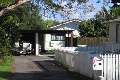 Photo of property in 2/9 Millen Avenue, Pakuranga, Auckland, 2010