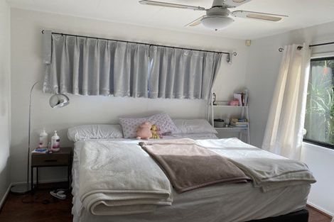 Photo of property in 1/3 Valecrest Place, Bayview, Auckland, 0629