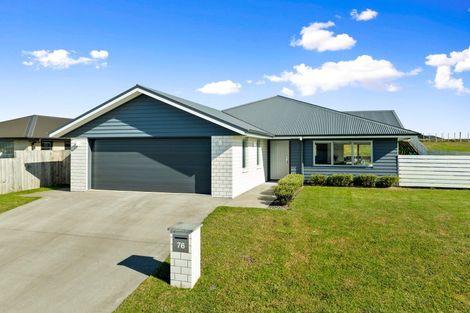 Photo of property in 76 Stace Hopper Drive, One Tree Point, 0118