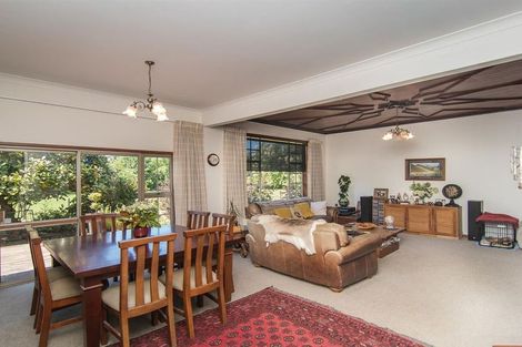 Photo of property in 72 Timaru Road, Waimate, 7924