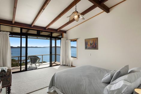 Photo of property in 2 Queens View Road, Russell, 0202