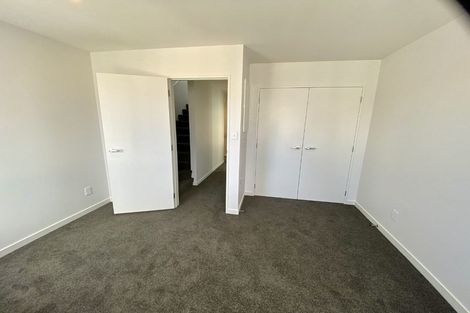 Photo of property in 2/30 Pirie Street, Mount Victoria, Wellington, 6011