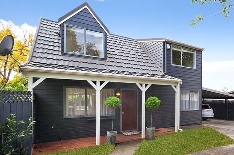 Photo of property in 2/260 Meola Road, Point Chevalier, Auckland, 1022