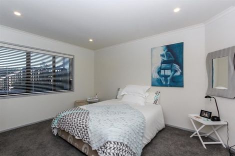 Photo of property in 24 Redwood Crescent, Hurdon, New Plymouth, 4310