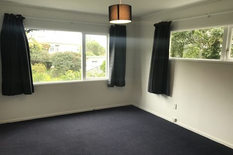 Photo of property in 5a Chella Way, Khandallah, Wellington, 6035