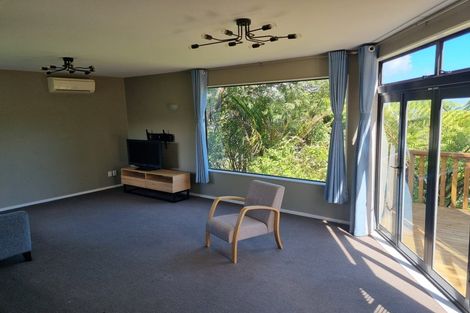 Photo of property in 14 Kekeno Grove, Tirohanga, Lower Hutt, 5010