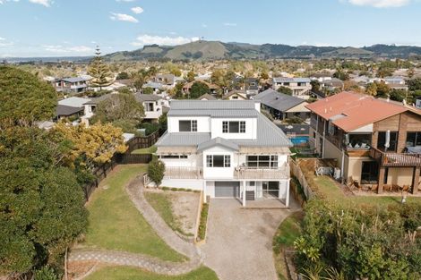 Photo of property in 678 Papamoa Beach Road, Papamoa Beach, Papamoa, 3118