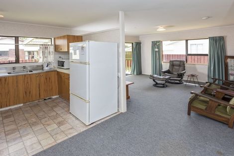 Photo of property in 2/3 Seaward Place, Wattle Downs, Auckland, 2103