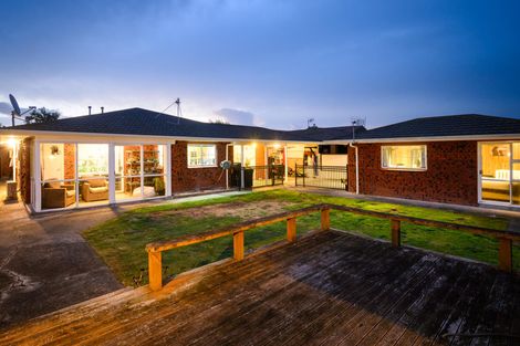 Photo of property in 6 Grange Place, Milson, Palmerston North, 4414