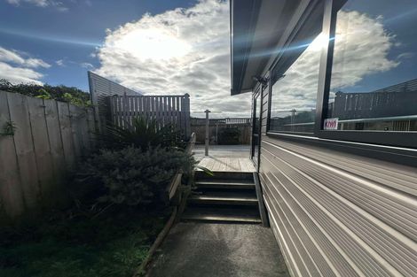 Photo of property in 4 Rotoma Rise, Clover Park, Auckland, 2019