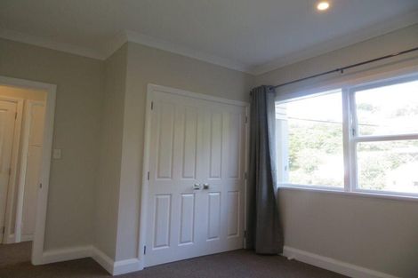 Photo of property in 24 Governor Road, Northland, Wellington, 6012