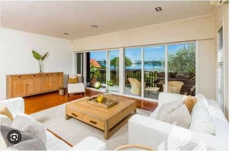 Photo of property in 308 Hurstmere Road, Takapuna, Auckland, 0622