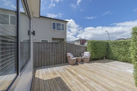 Photo of property in 9 Survila Street, Takanini, 2110