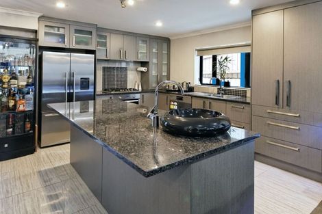 Photo of property in 14 Bradnor Meadows Drive, Swanson, Auckland, 0612